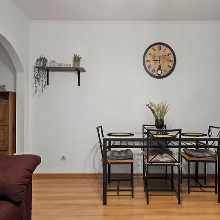 Old Town Signature Apartament *